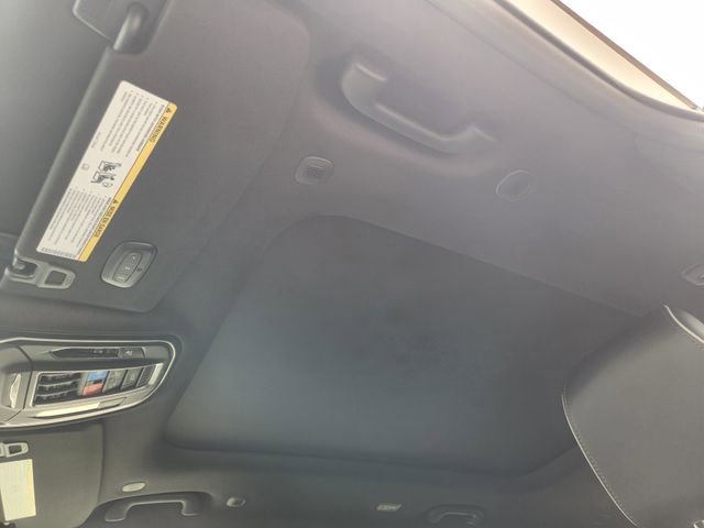 Used 2025 Jeep Grand Cherokee L Summit w/ Obsidian Package image 19