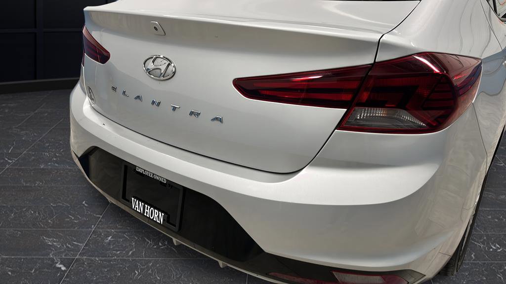 Used 2020 Hyundai Elantra SEL FWD image 32