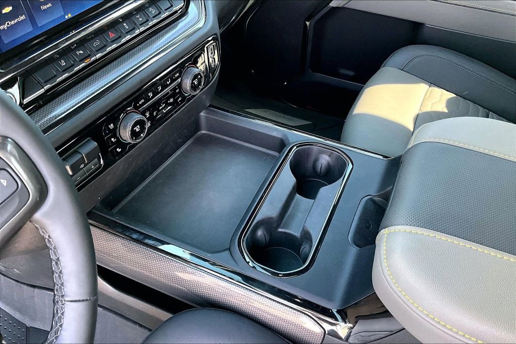 Used 2026 Chevrolet Silverado 2500 ZR2 AWD/4WD image 17