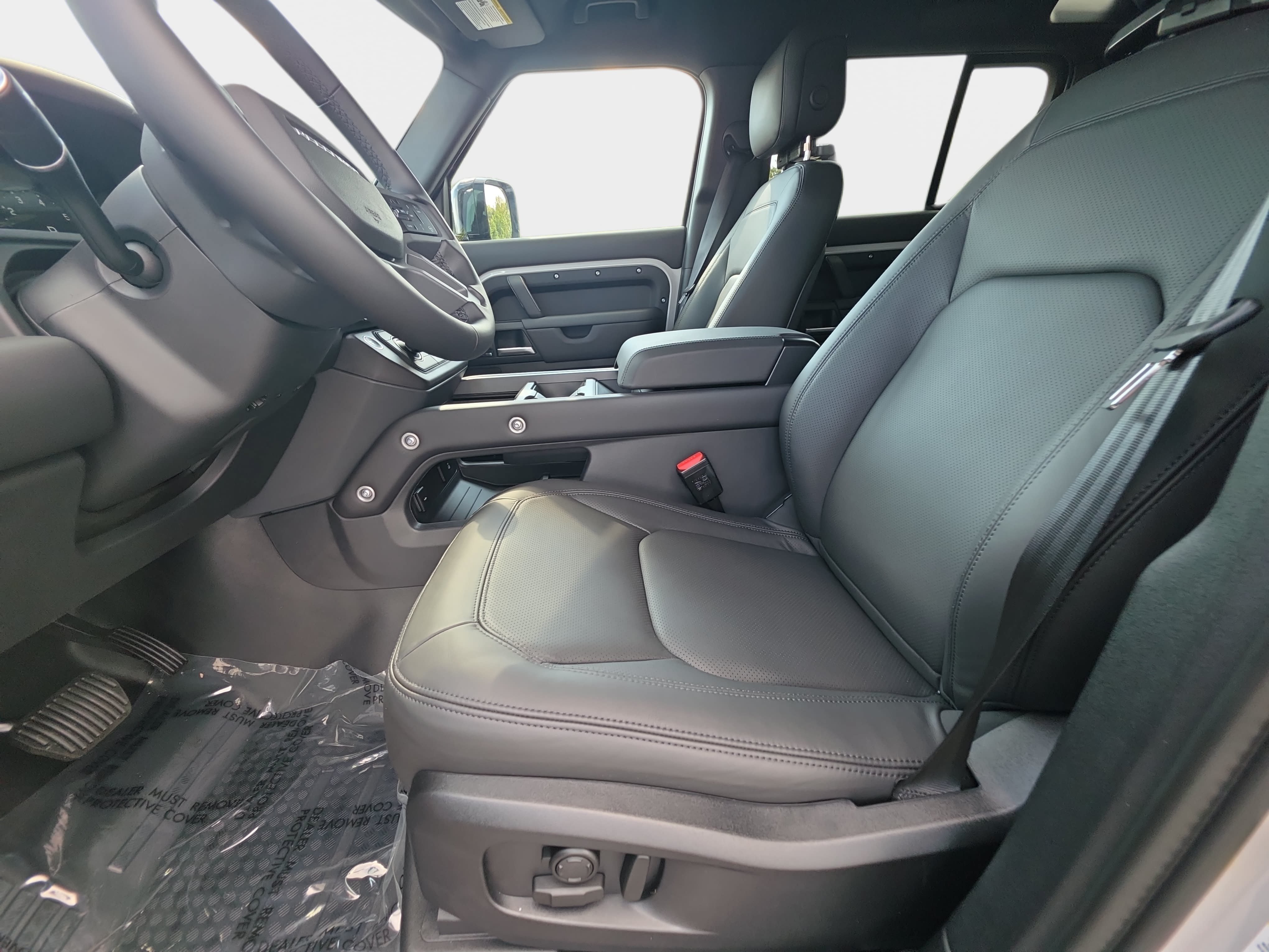 New 2026 Land Rover Defender 110 X-Dynamic SE AWD/4WD image 14