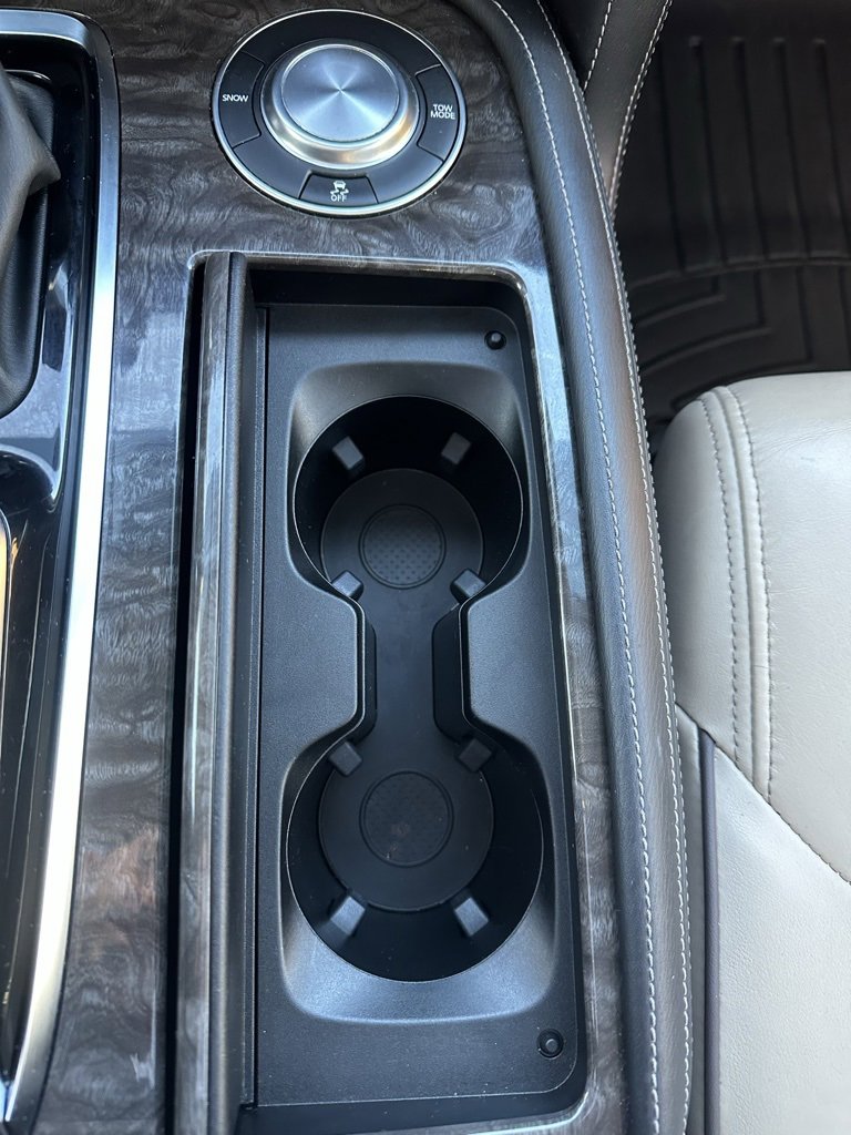 Used 2022 Nissan Armada Platinum w/ Captain's Chairs Package image 25