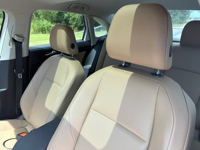 Used 2020 Volkswagen Jetta SE w/ SE Cold Weather Package FWD image 9