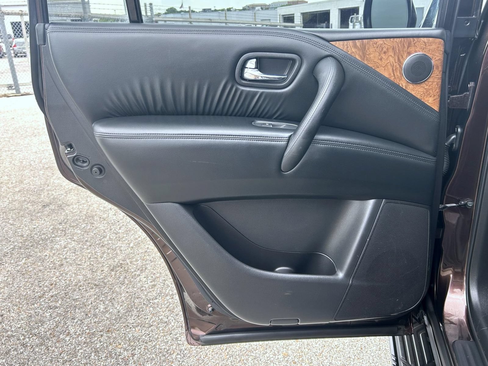 Used 2021 Nissan Armada SL w/ Captain's Chairs Package AWD/4WD image 17