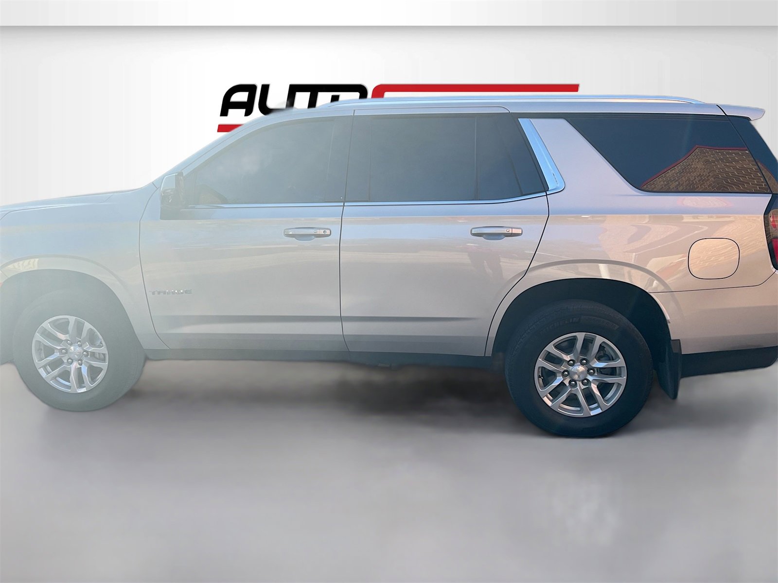 Used 2023 Chevrolet Tahoe LT w/ Luxury Package image 4