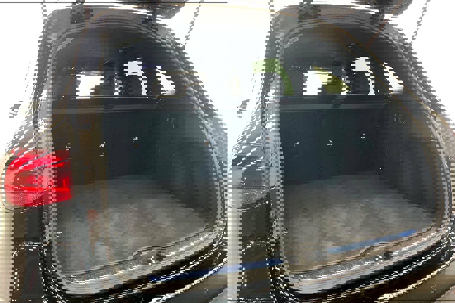 Used 2026 Mercedes-Benz GLC 300 image 16