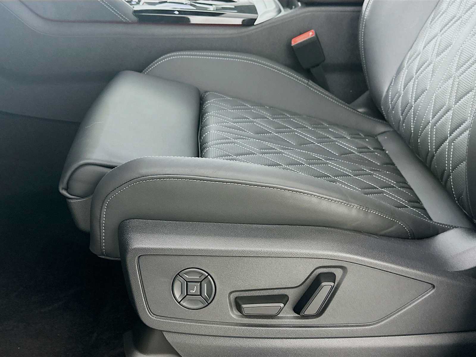 New 2026 Audi SQ5 Premium Plus AWD/4WD image 17