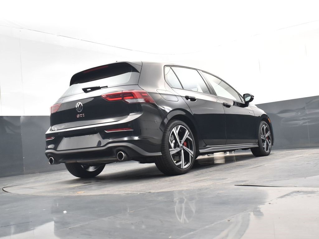 Used 2025 Volkswagen GTI SE image 23
