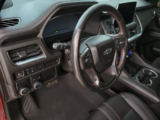 Used 2022 Chevrolet Suburban RST w/ Sport Performance Package RWD image 24