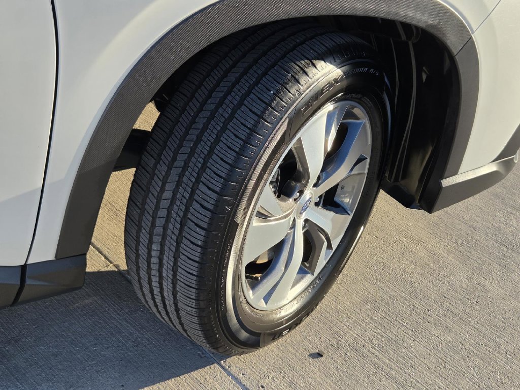 Certified 2025 Subaru Ascent Premium AWD/4WD image 6