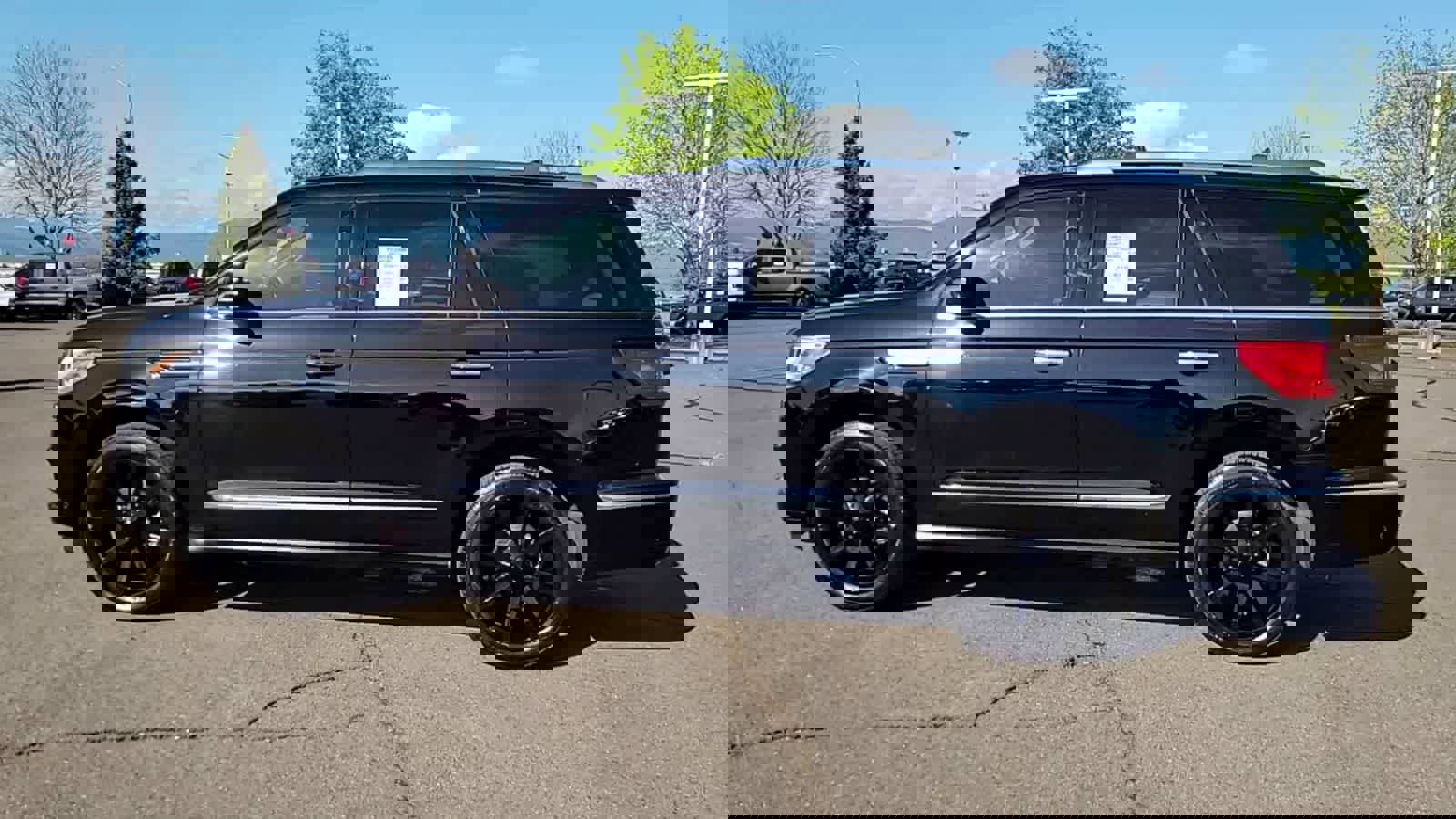 Used 2018 Lincoln Navigator Reserve w/ Technology Package AWD/4WD image 5