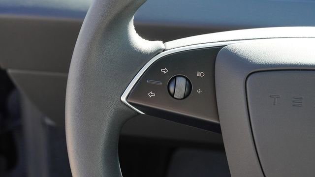 Used 2025 Tesla Model 3 Long Range image 26