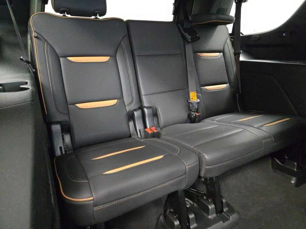 Used 2023 GMC Yukon AT4 image 13