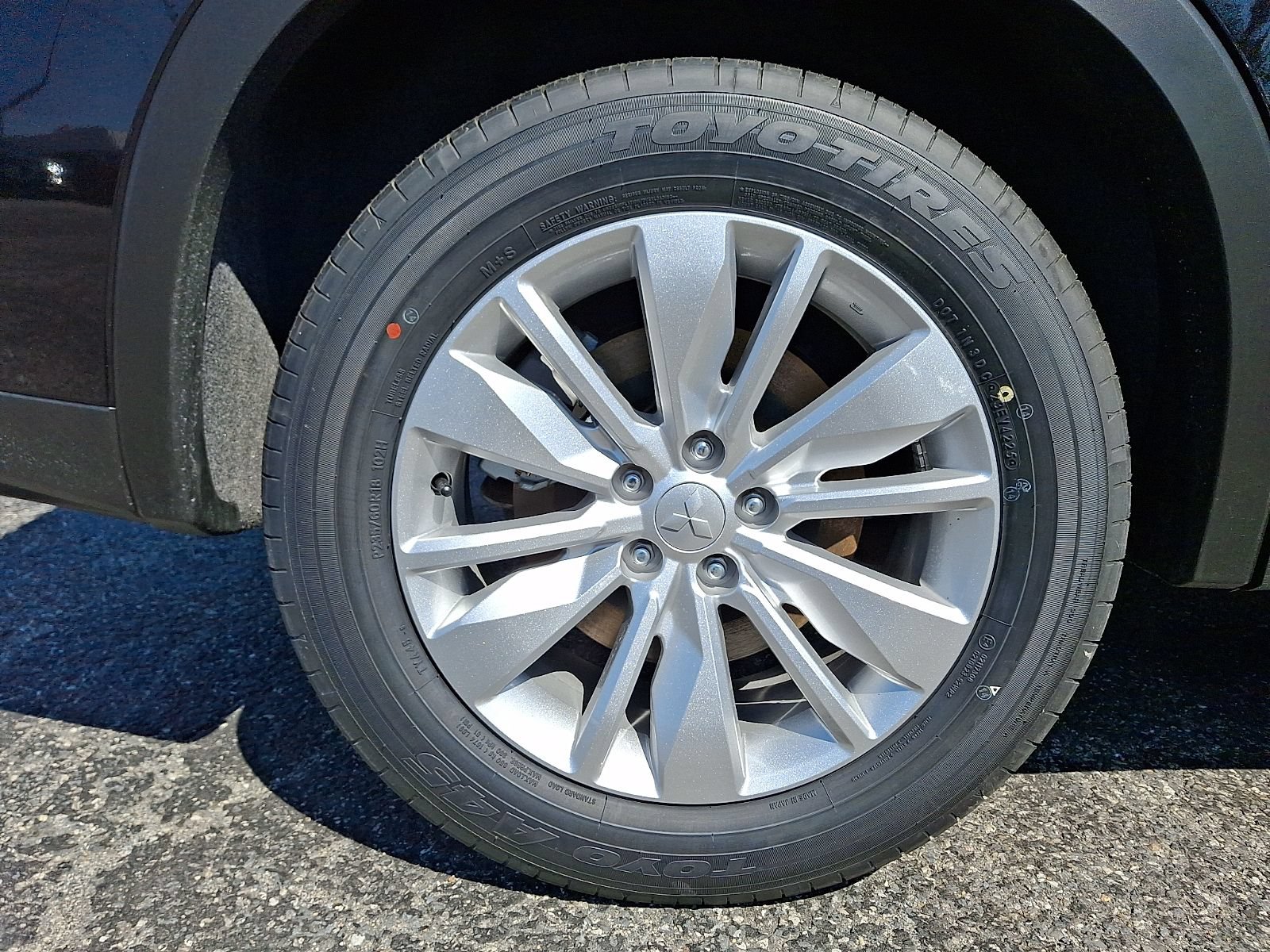 New 2026 Mitsubishi Outlander ES AWD/4WD image 9