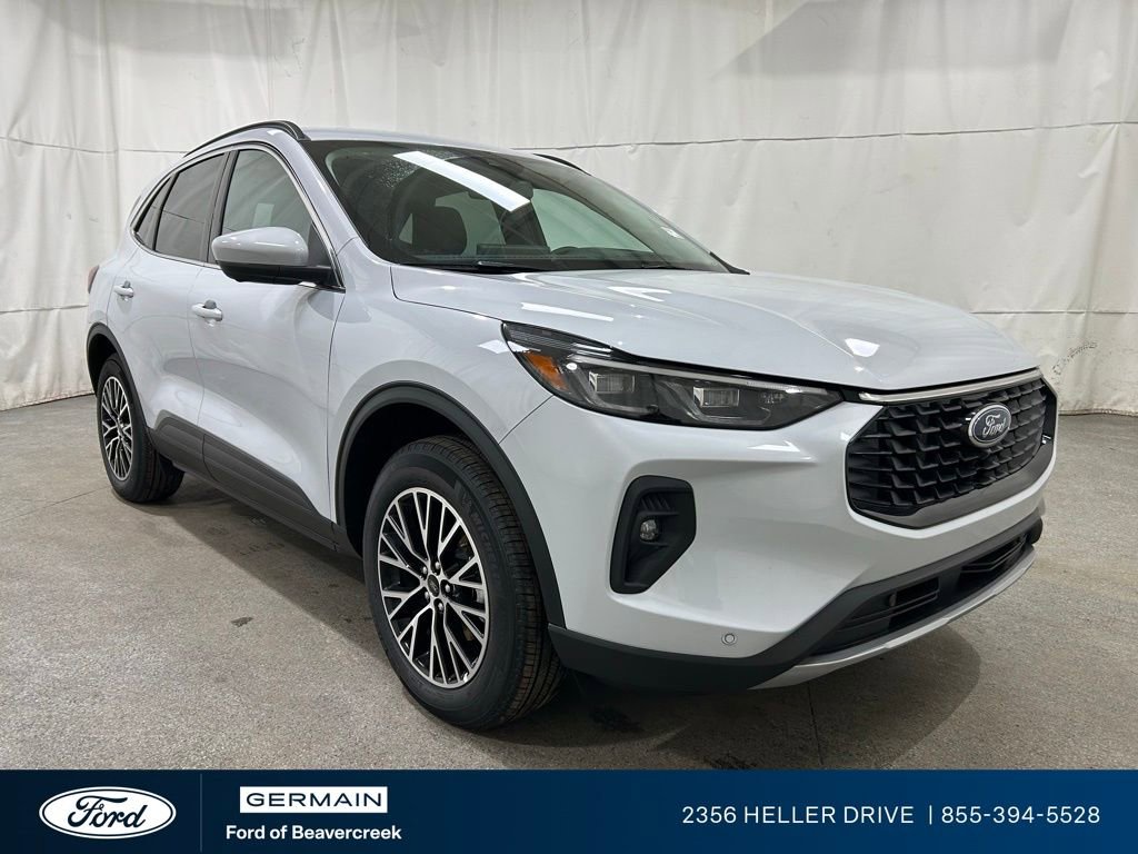 New 2025 Ford Escape SE w/ PHEV Premium Package
