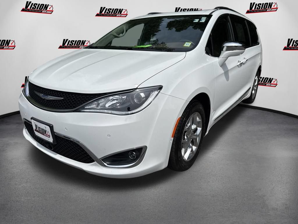 Used 2019 Chrysler Pacifica Limited w/ Advanced Safetytec Group FWD 360° Tour