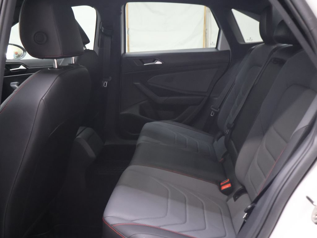 Used 2025 Volkswagen Jetta GLI Autobahn FWD image 13