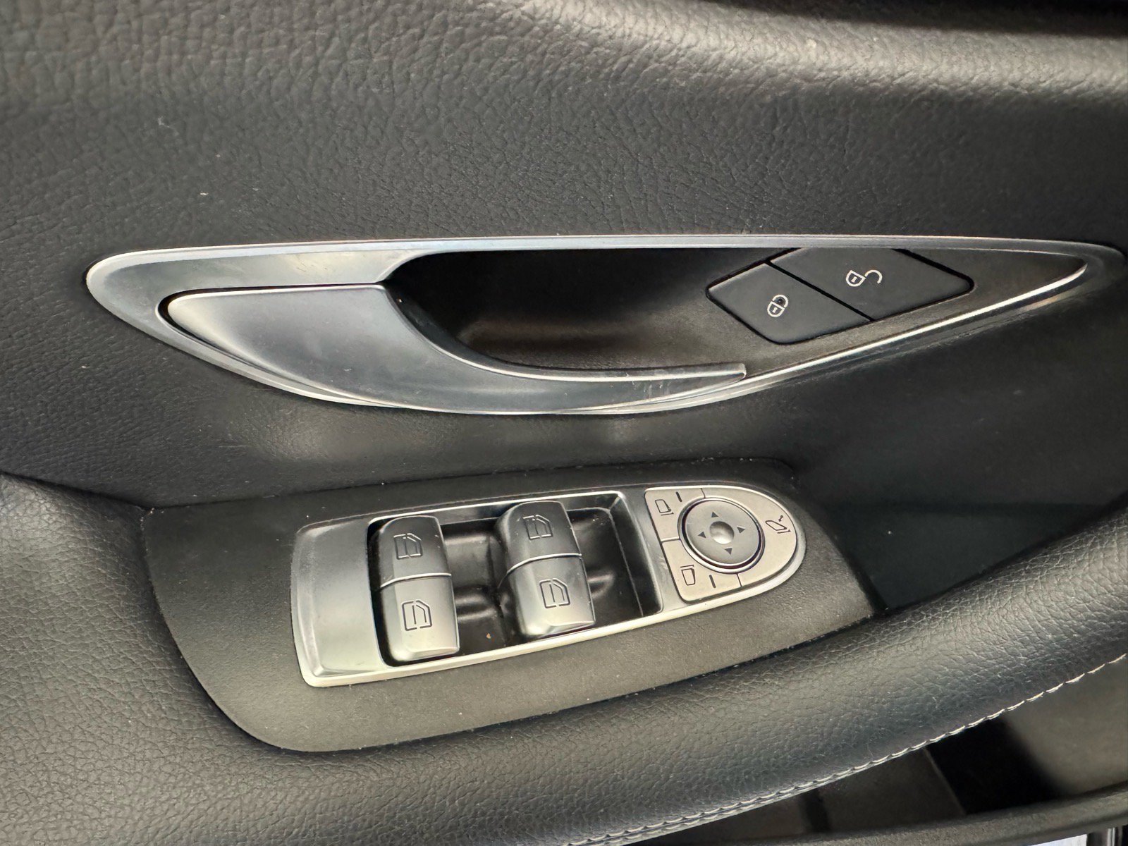 Used 2023 Mercedes-Benz E 450 4MATIC Coupe image 15