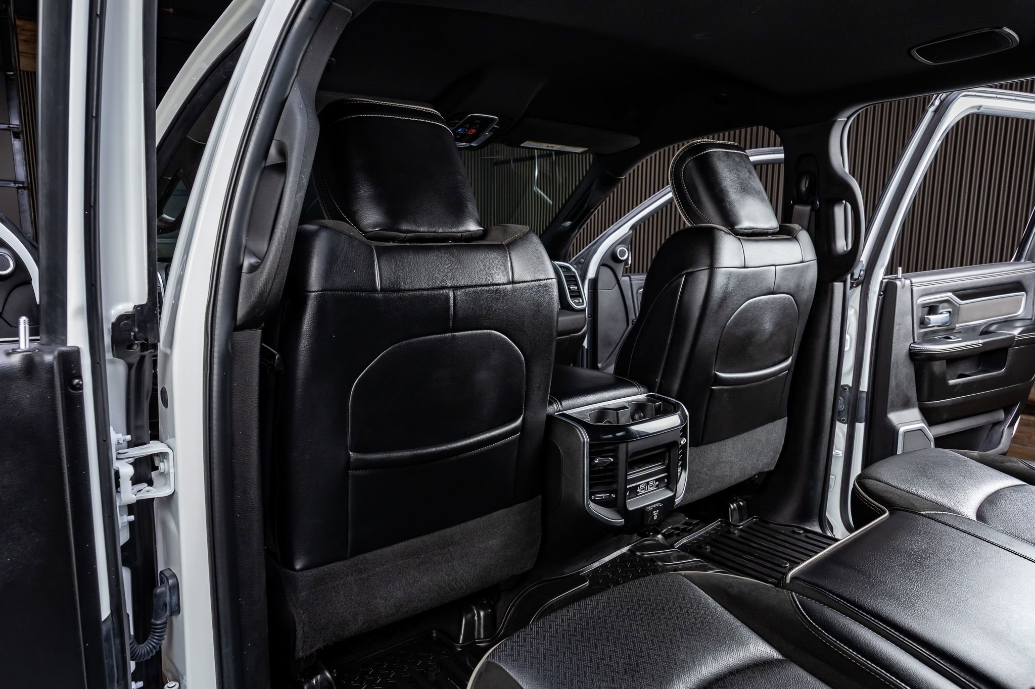 Used 2020 RAM 2500 Laramie image 33