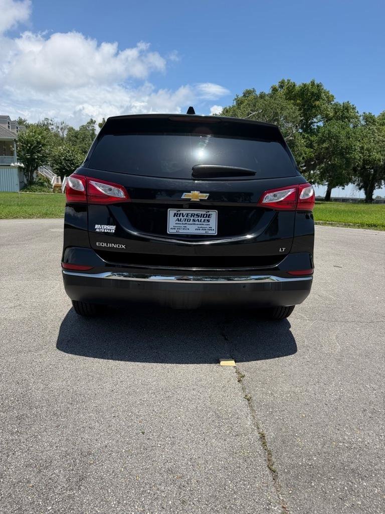 Used 2020 Chevrolet Equinox LT w/ Driver Convenience Package FWD image 4