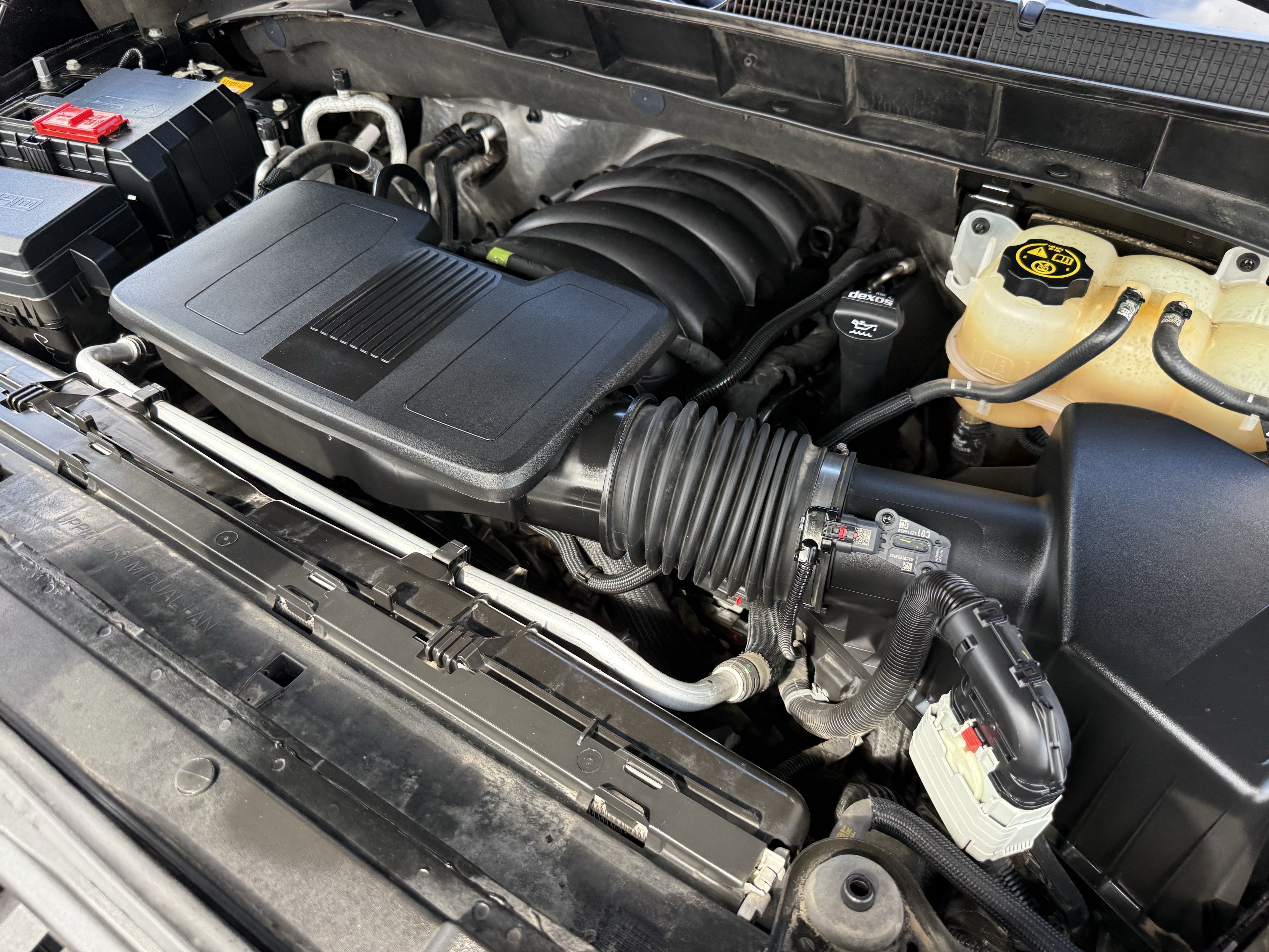 Used 2022 Chevrolet Silverado 1500 LT AWD/4WD image 32