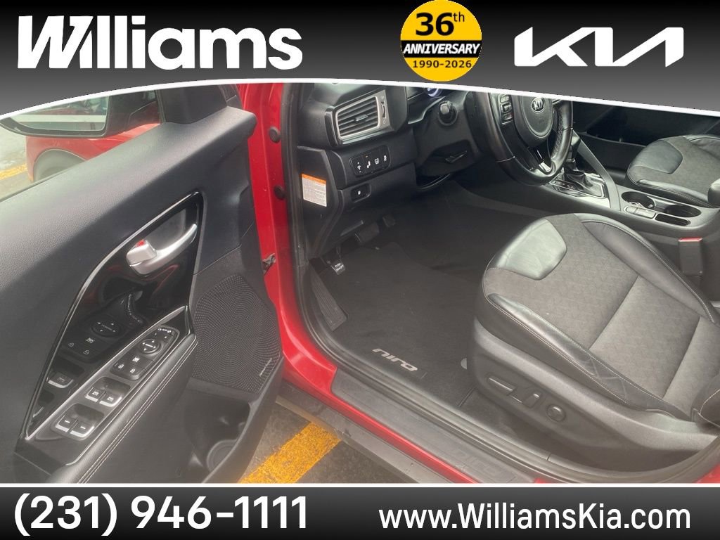 Used 2019 Kia Niro S Touring image 18