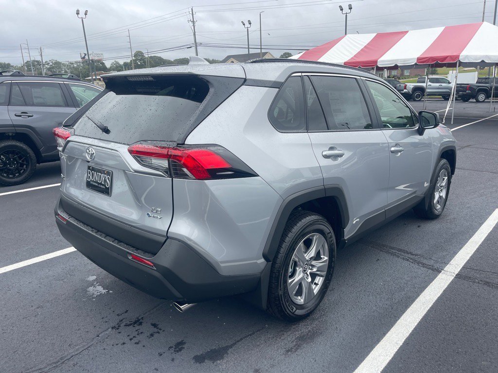 New 2025 Toyota RAV4 LE image 14