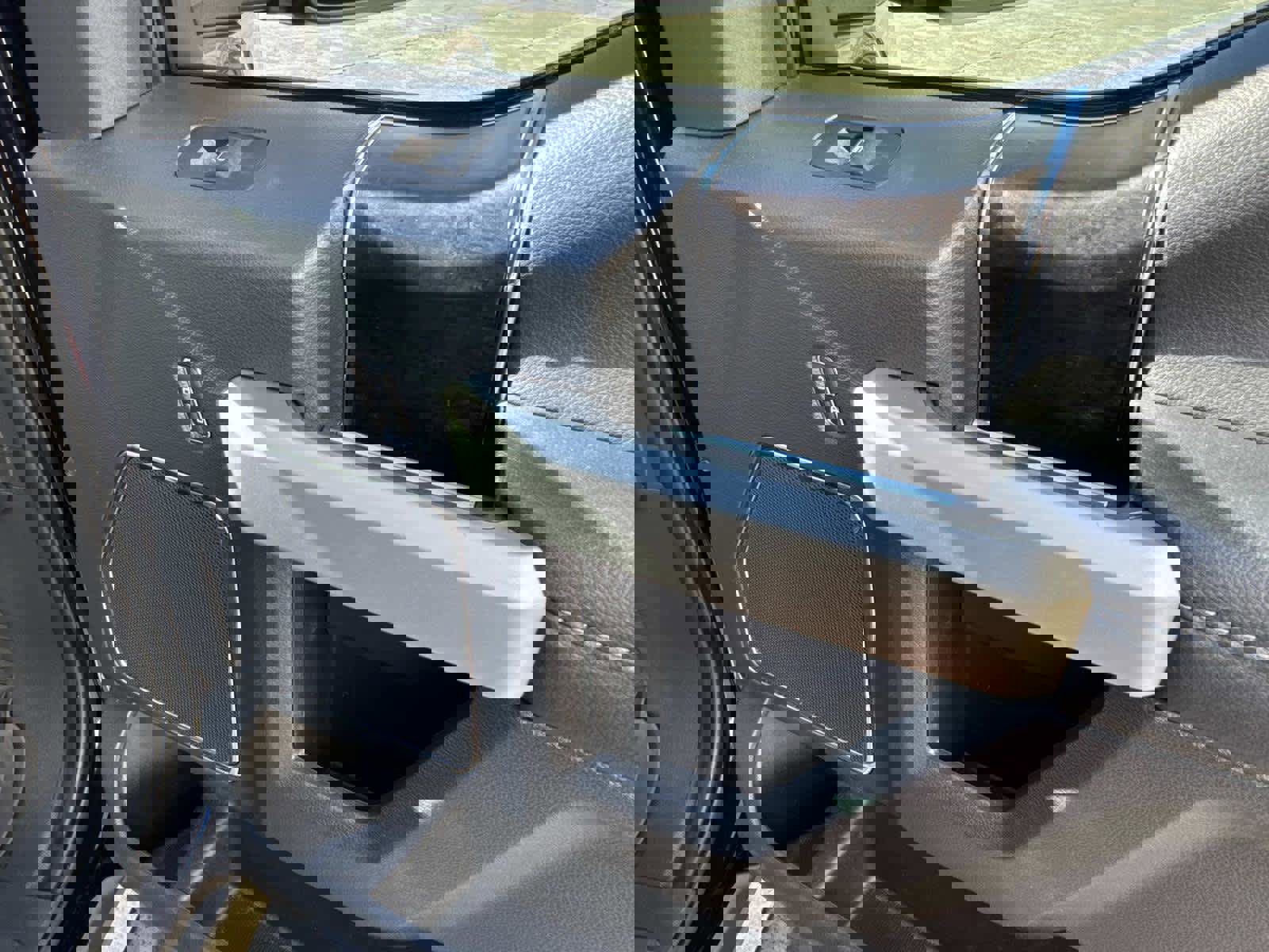 Used 2022 Ford F250 Lariat w/ Lariat Ultimate Package image 25