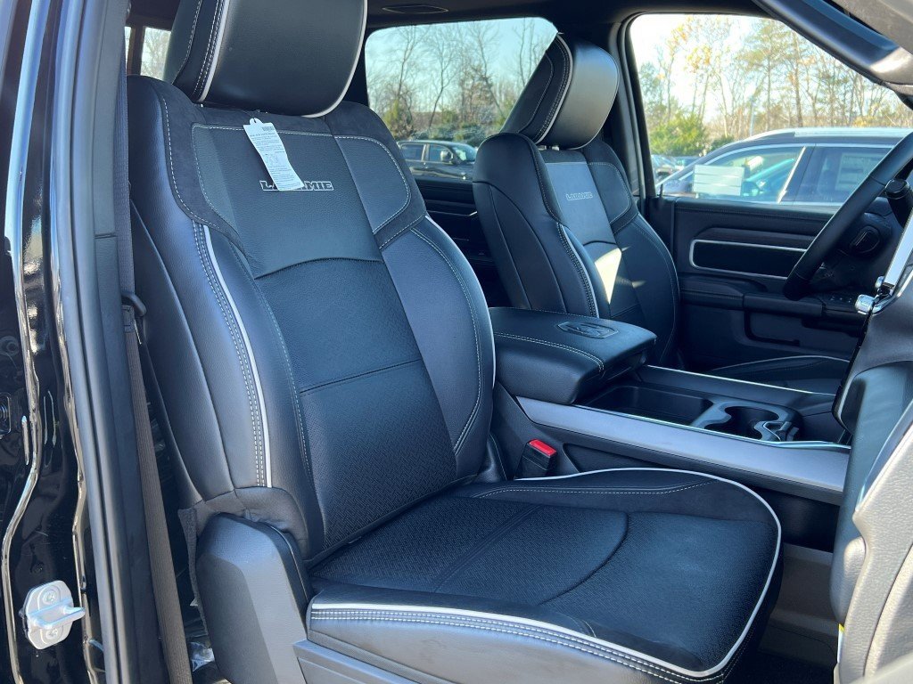 New 2025 RAM 3500 Laramie image 11