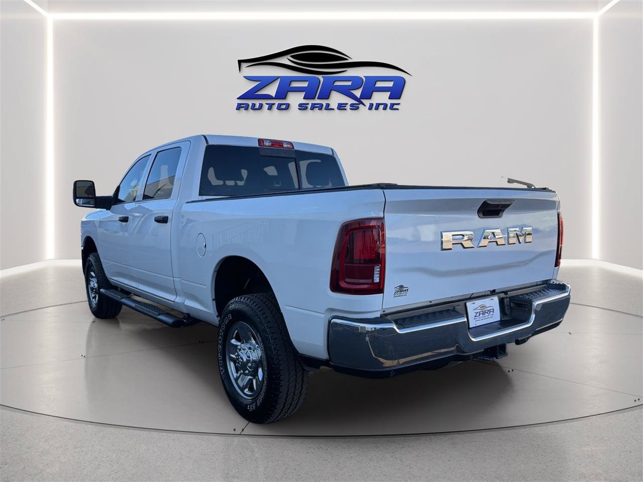 Used 2026 RAM 2500 Tradesman AWD/4WD image 5