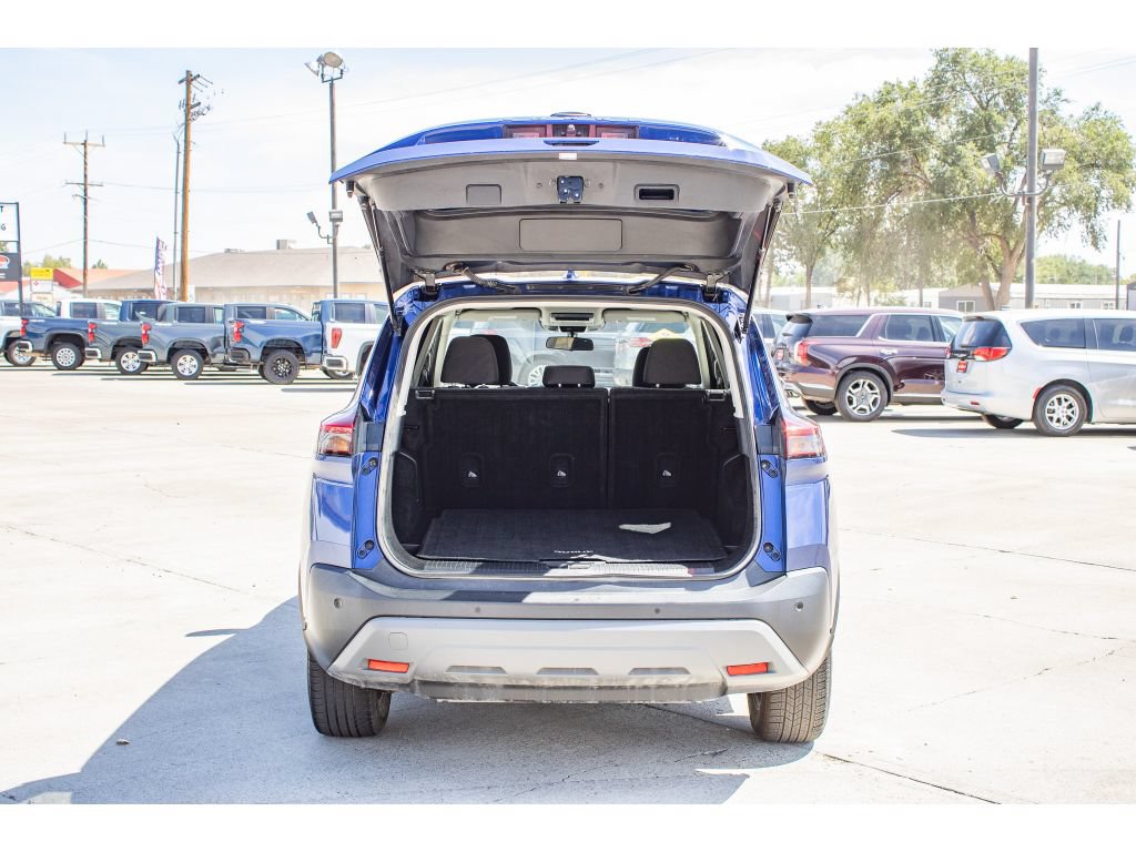 Used 2023 Nissan Rogue SV AWD/4WD image 11