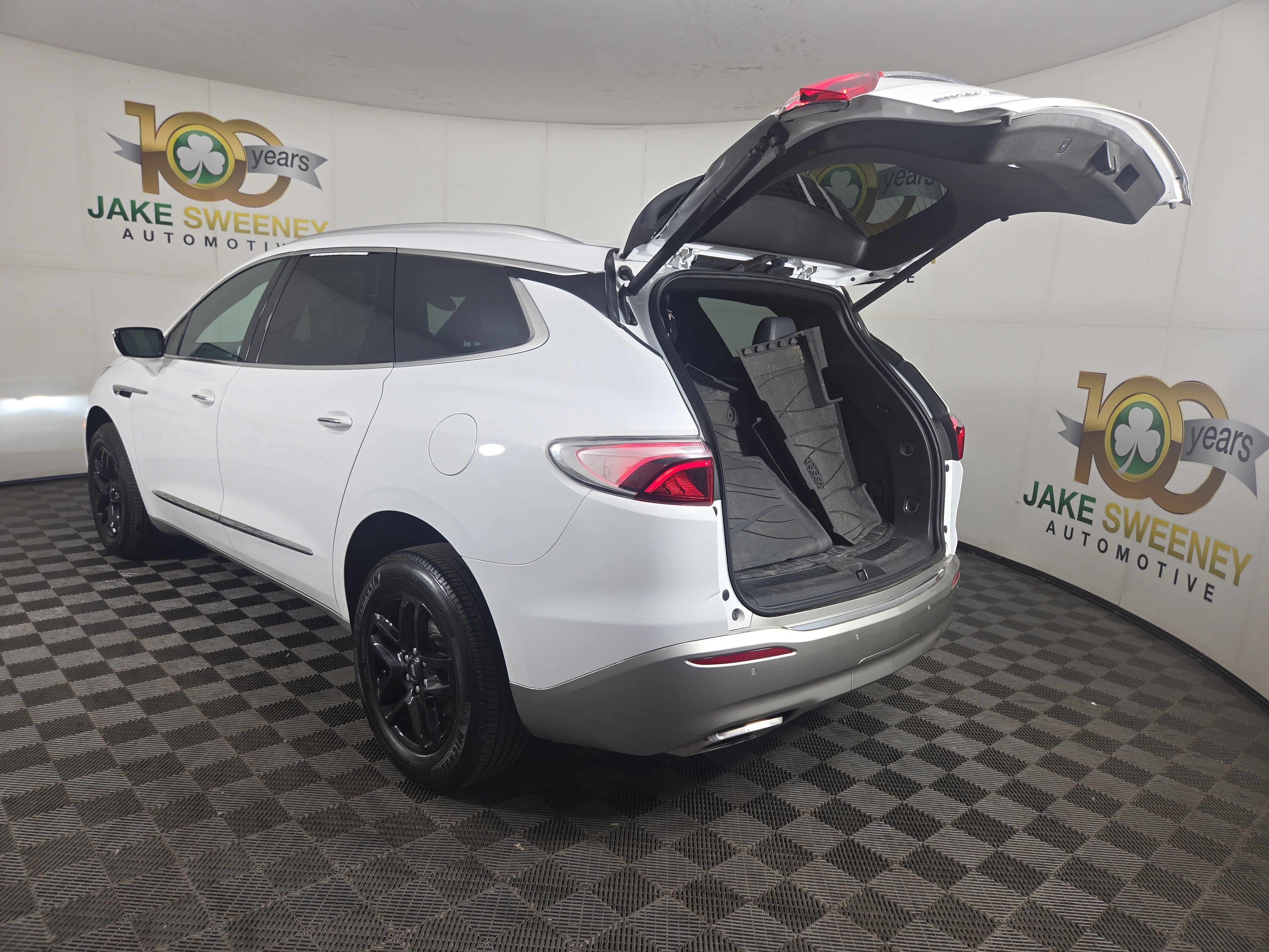 Used 2023 Buick Enclave Essence w/ Experience Buick Package image 32