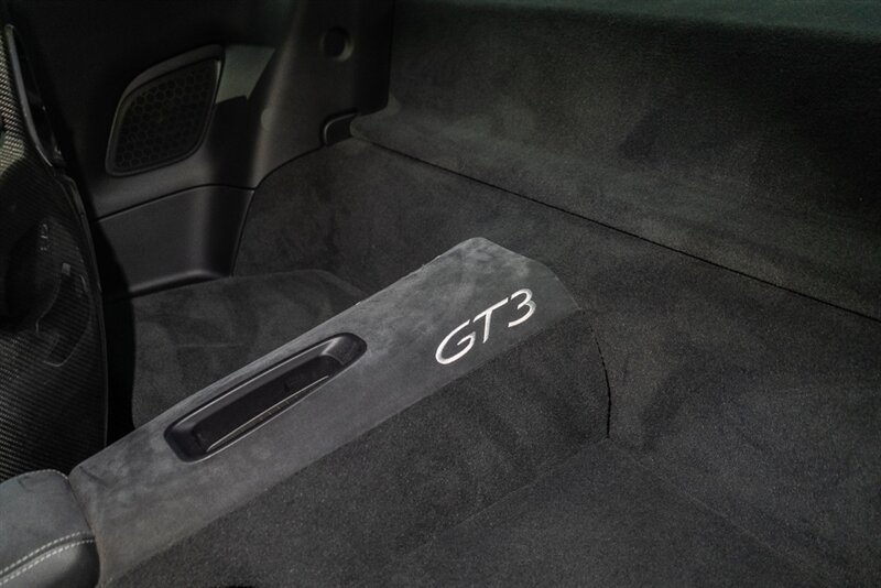 Used 2018 Porsche 911 GT3 RWD image 22