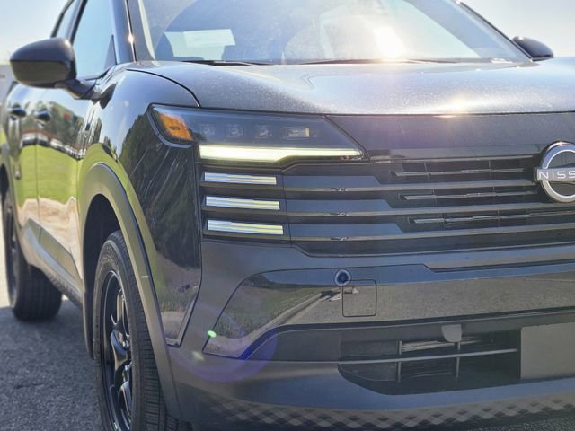 New 2026 Nissan Kicks SV w/ SV Premium Package image 9