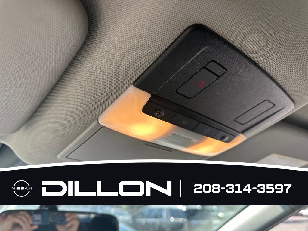 Certified 2025 Nissan Rogue SV AWD/4WD image 4