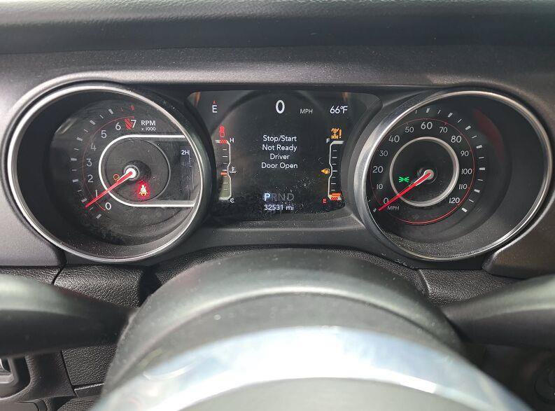 Used 2021 Jeep Gladiator Mojave AWD/4WD image 5