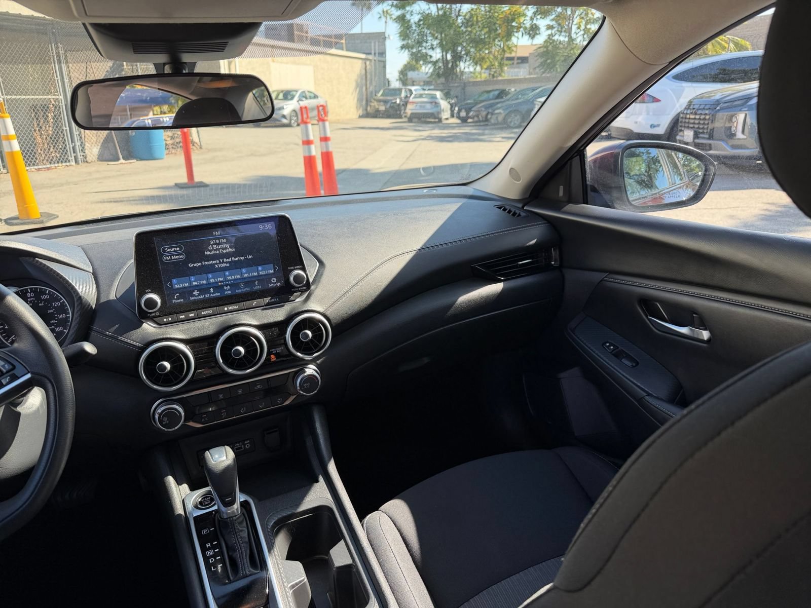 Used 2025 Nissan Sentra SV FWD image 33