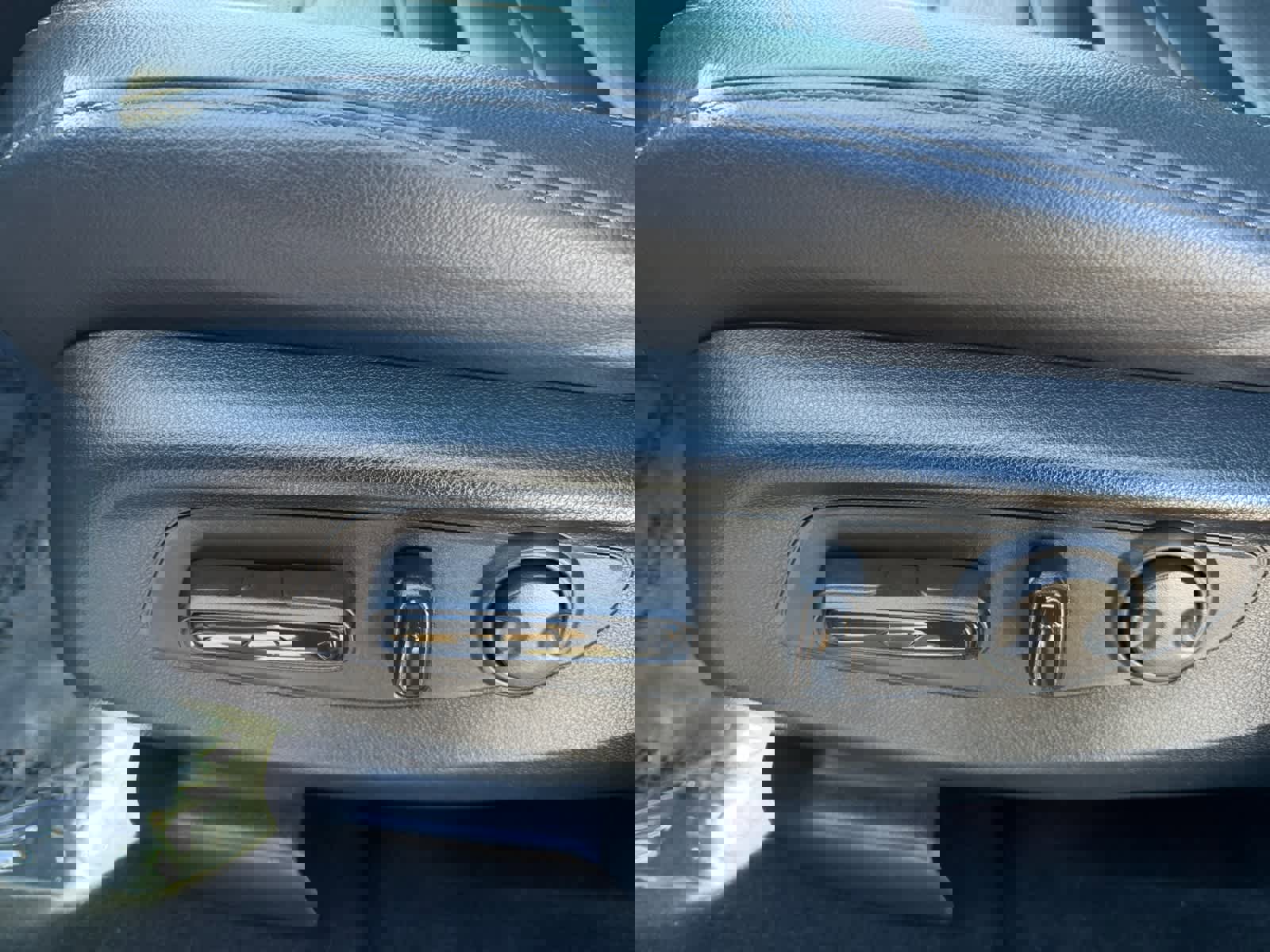 Used 2024 Honda CR-V EX-L image 22