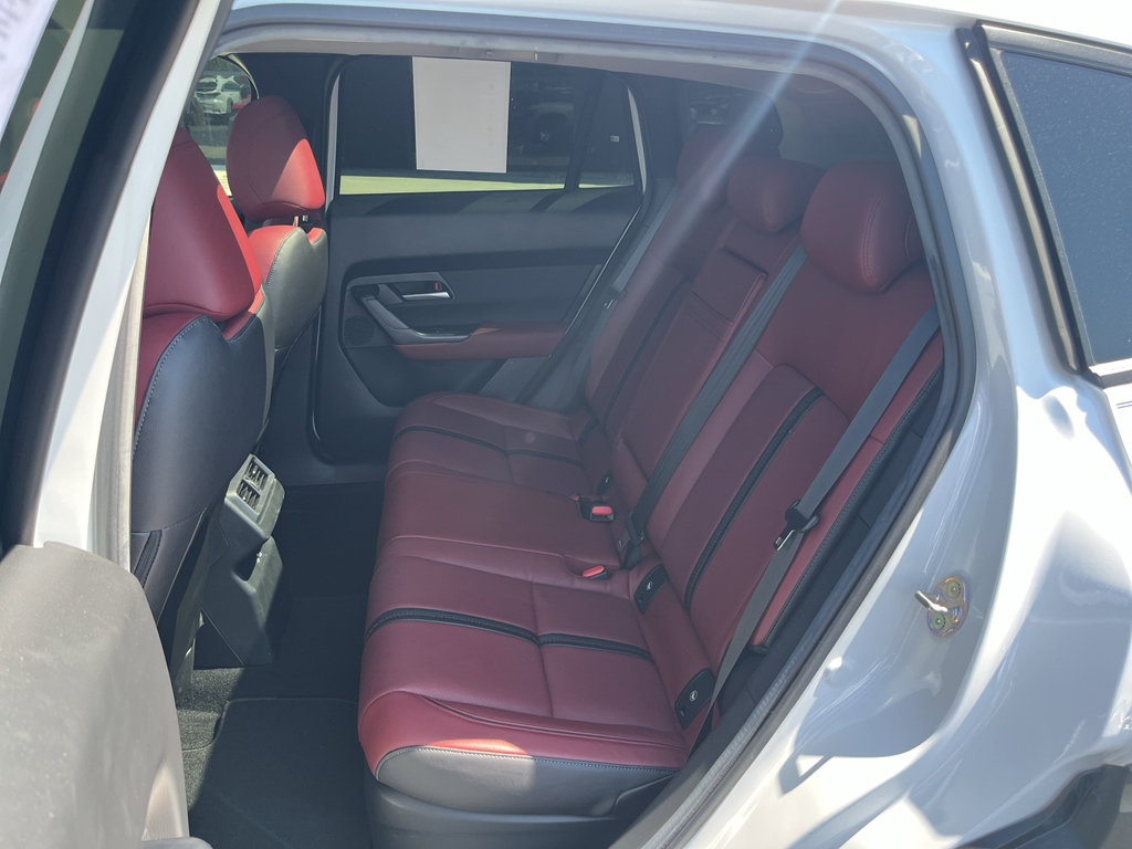 Certified 2025 MAZDA CX-50 AWD 2.5 Hybrid w/ Premium Pkg image 33