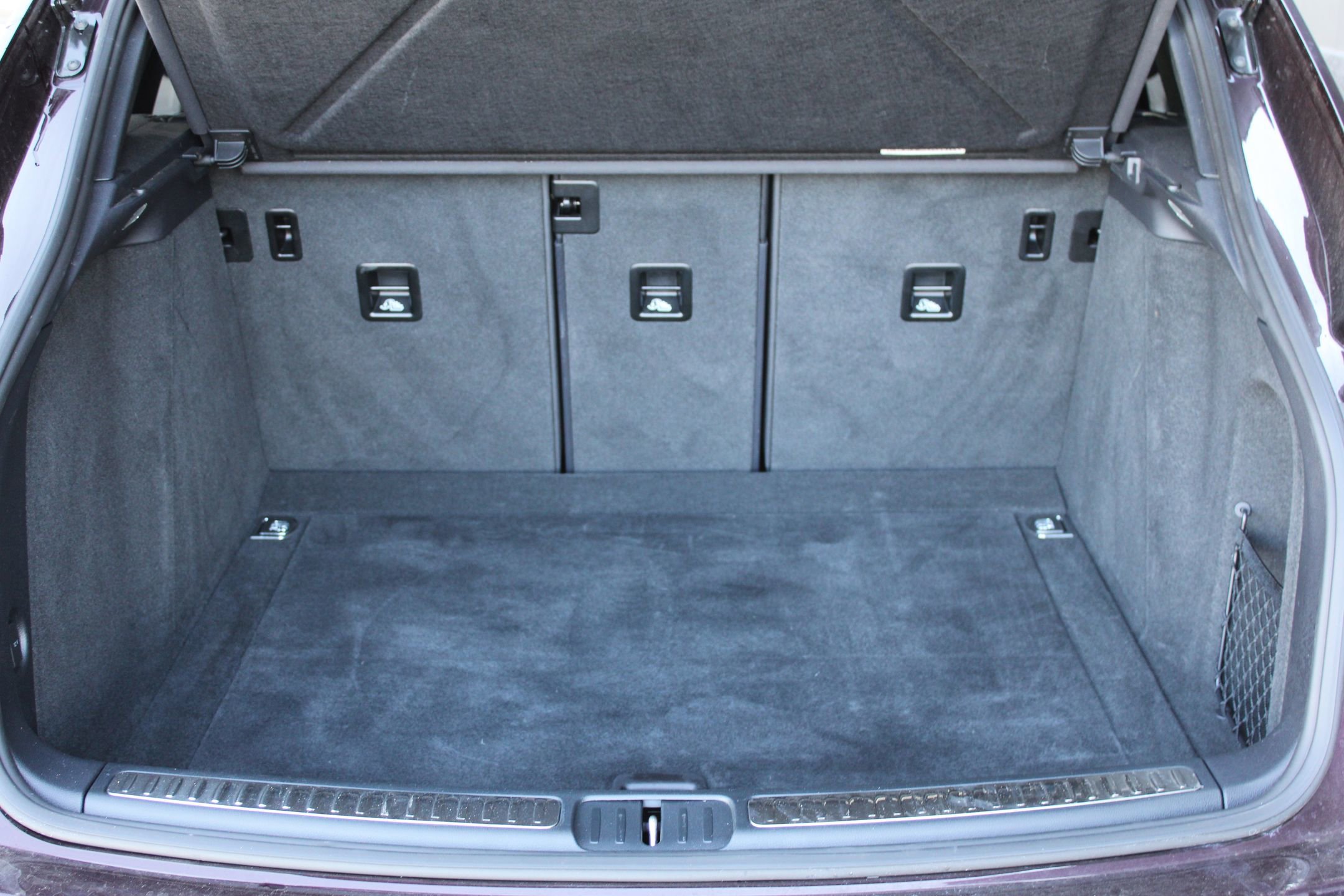 Certified 2024 Porsche Macan image 24