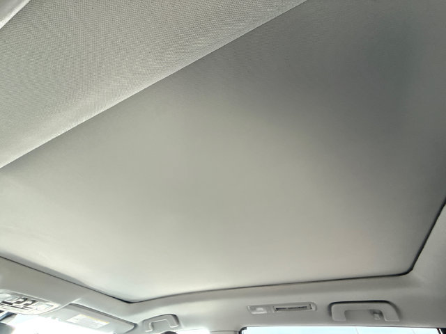 Used 2018 Toyota Highlander Limited Platinum AWD/4WD image 16
