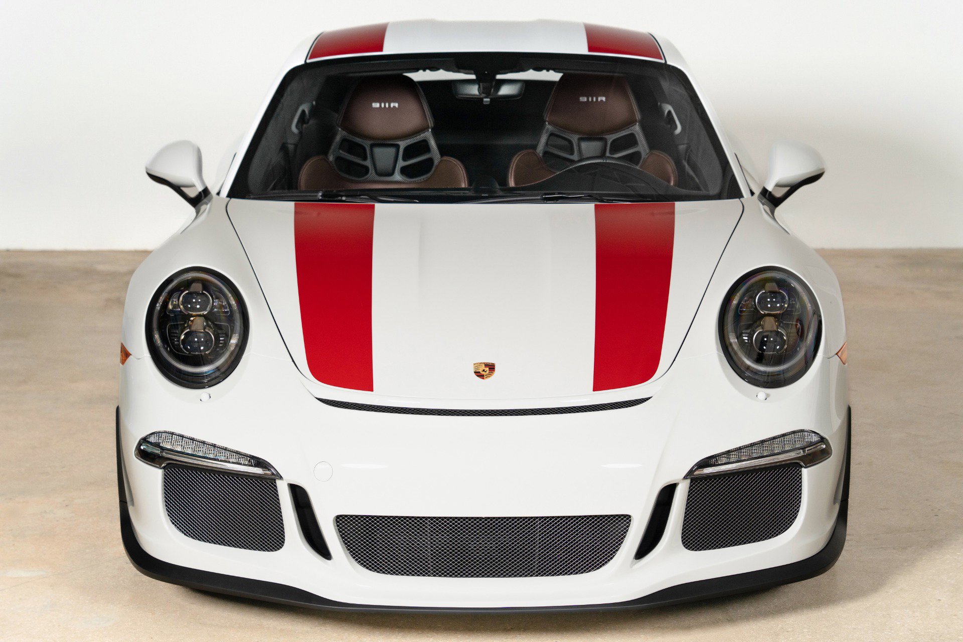 Used 2016 Porsche 911 R image 4