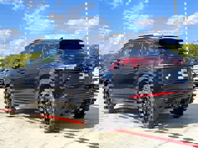 New 2026 Volkswagen Atlas Cross Sport SEL R-Line image 4