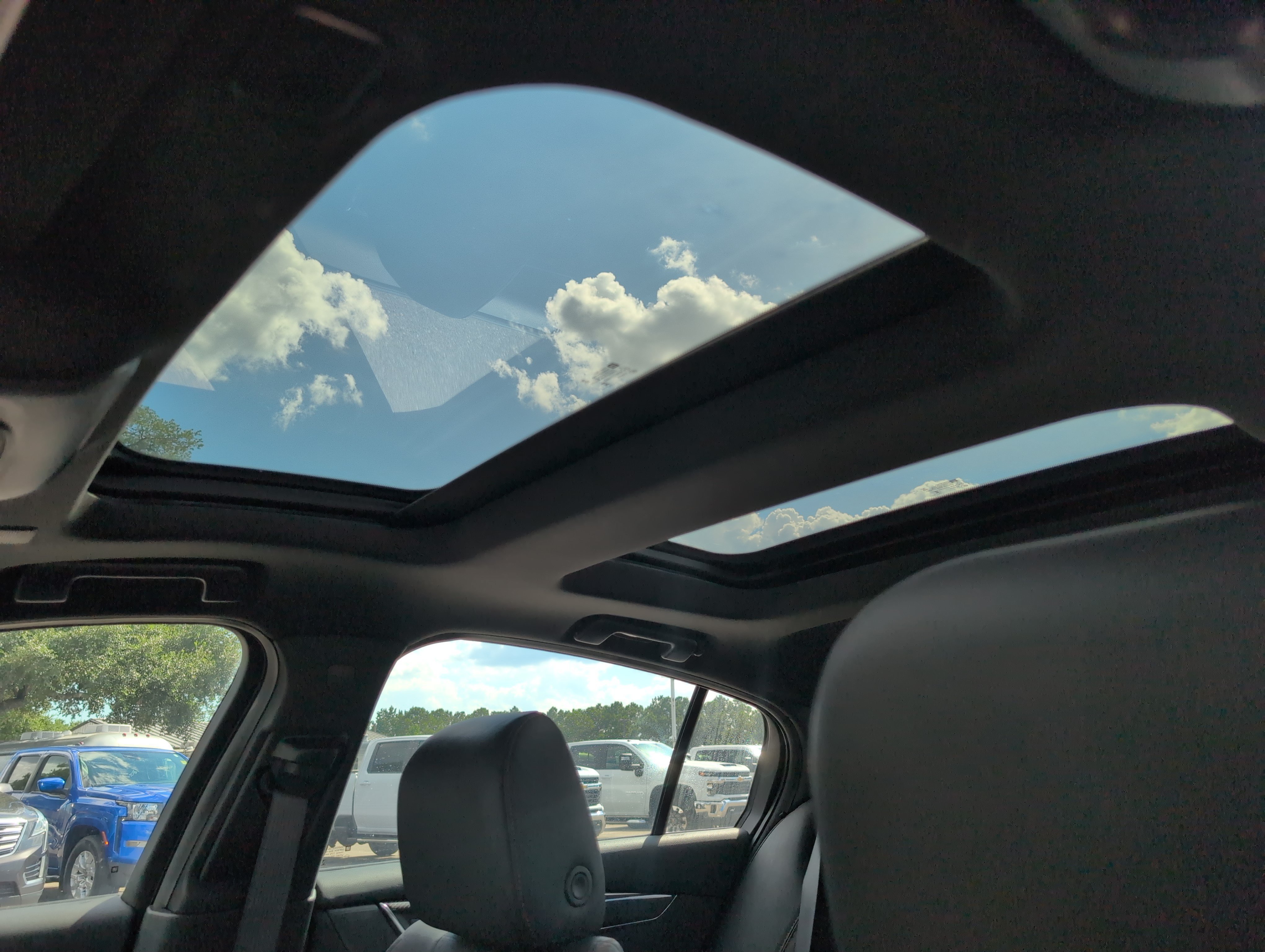 Certified 2025 Cadillac CT5 V w/ LPO, Blue Accent Package RWD image 13
