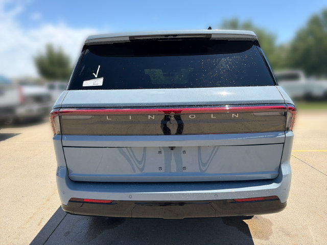 New 2026 Lincoln Navigator Reserve AWD/4WD image 7