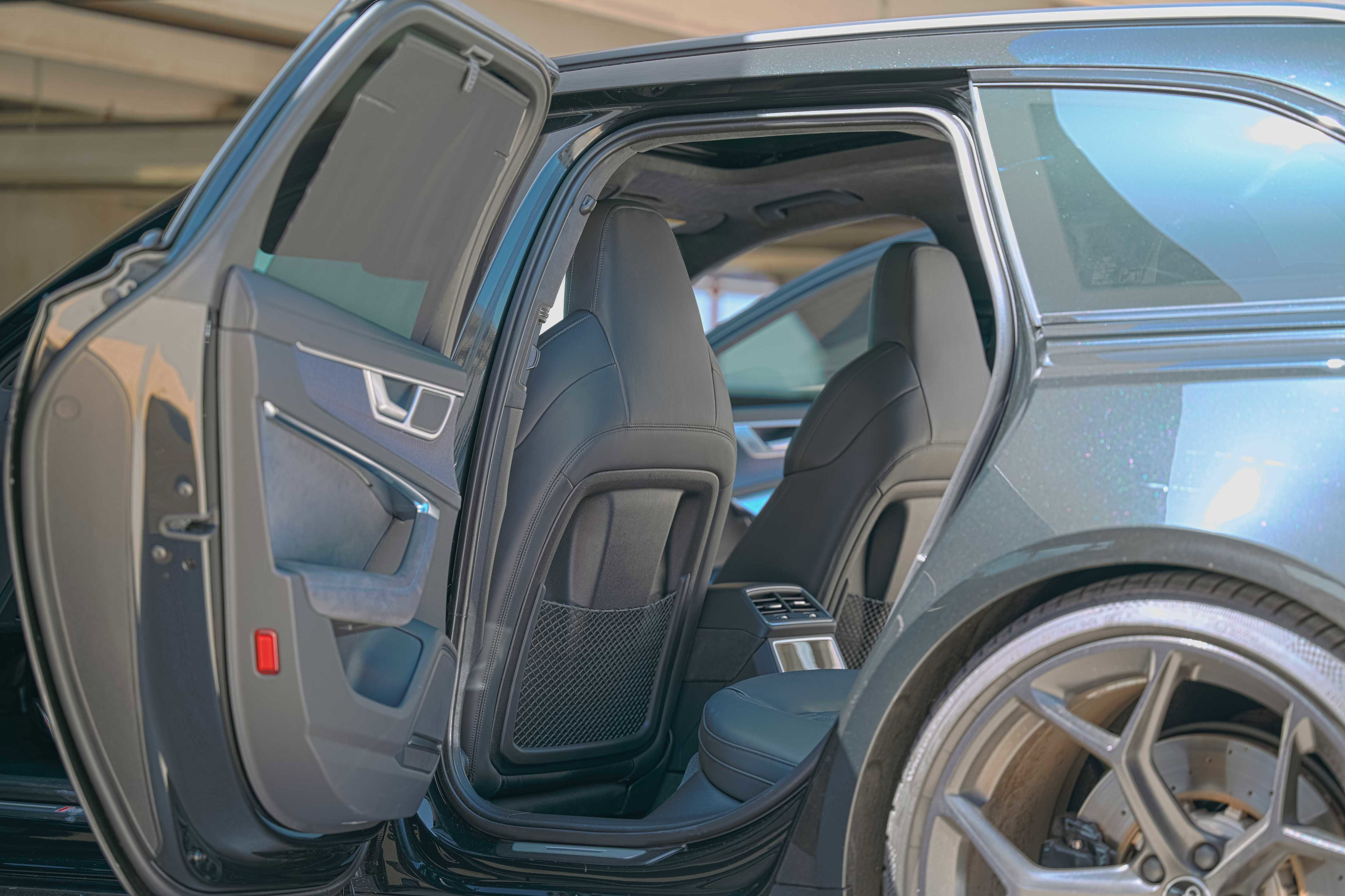 Used 2025 Audi RS 6 performance image 10