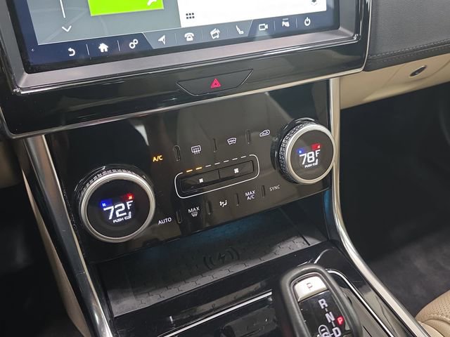 Used 2020 Jaguar XE S image 24