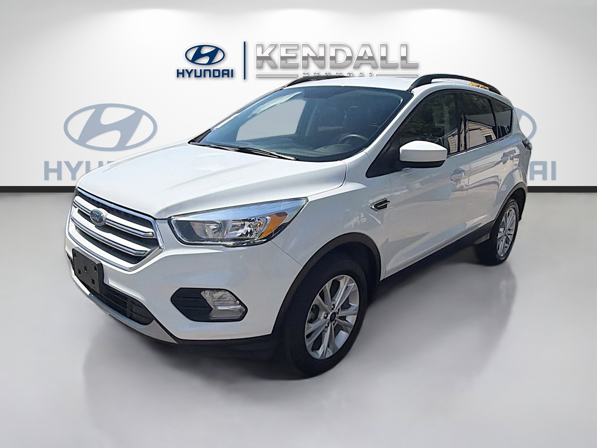 Used 2018 Ford Escape SE image 3