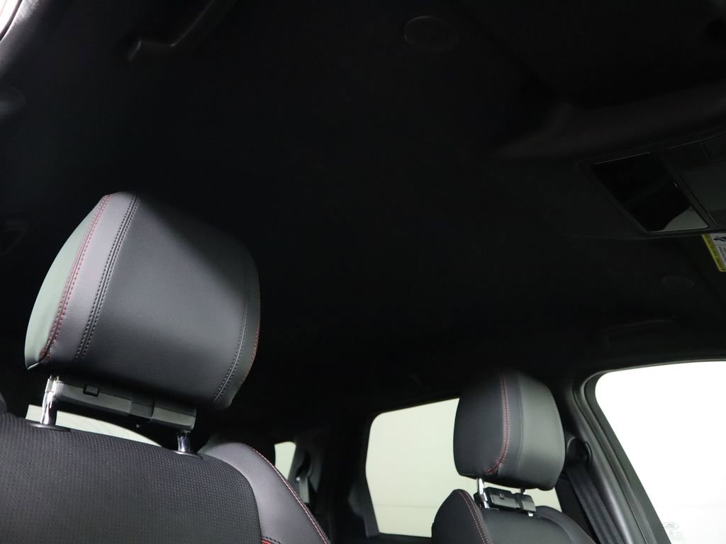 Certified 2023 Land Rover Discovery Sport S R-Dynamic image 18