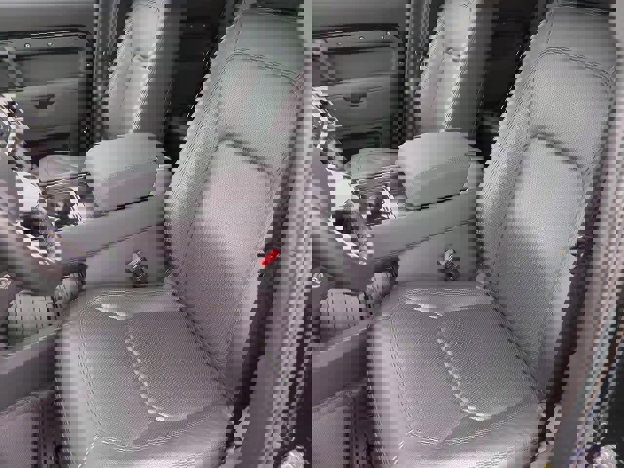 Used 2023 Land Rover Defender 110 S image 15