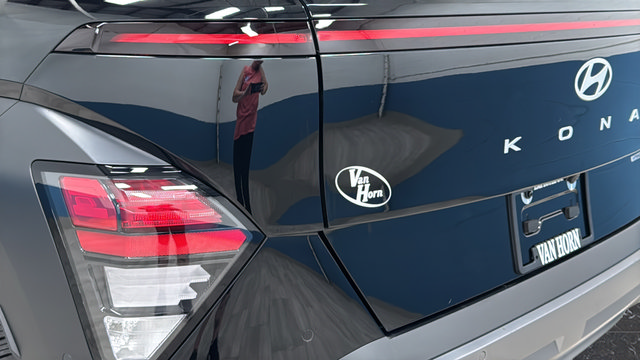 Used 2024 Hyundai Kona Limited AWD/4WD image 37